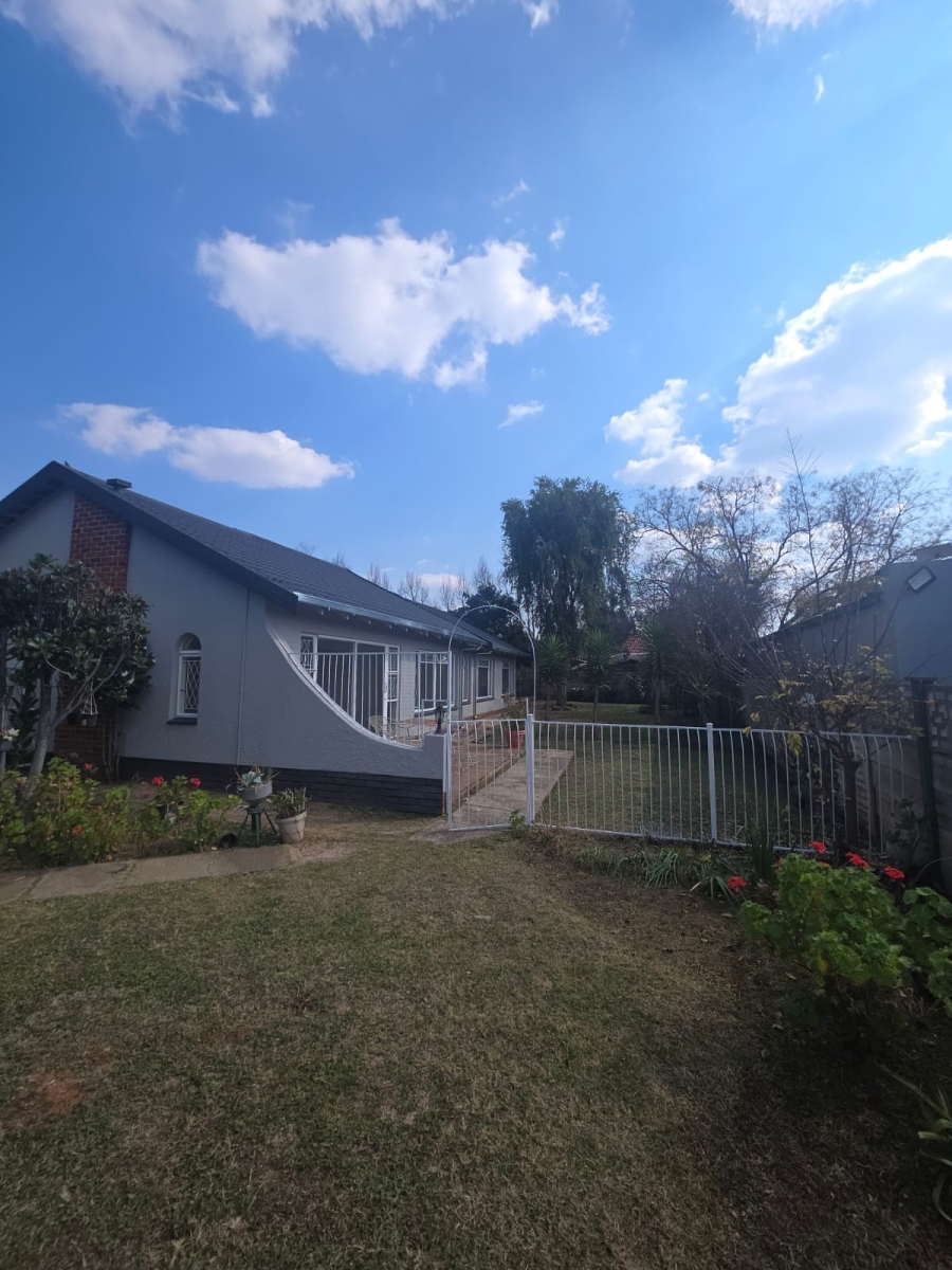 To Let 3 Bedroom Property for Rent in Fichardt Park Free State
